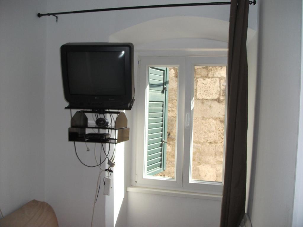 Diocletian Apartments & Rooms Split Room photo